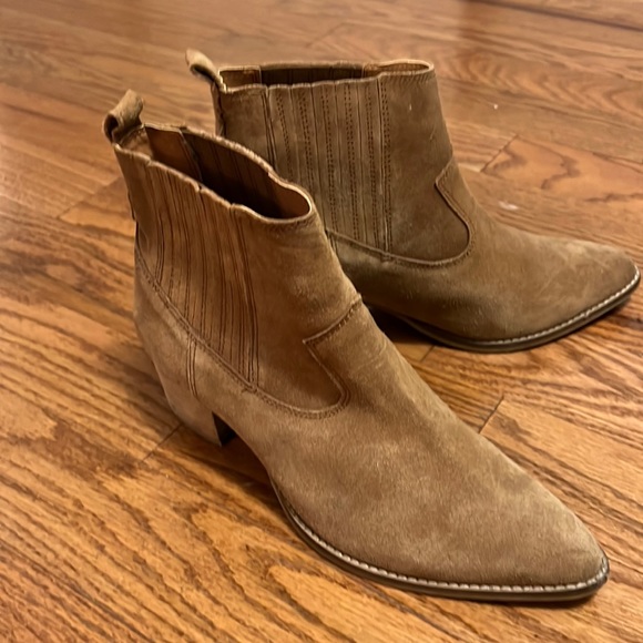 Steve madden Ankle Boot , worn only few times, good condition - Picture 1 of 2